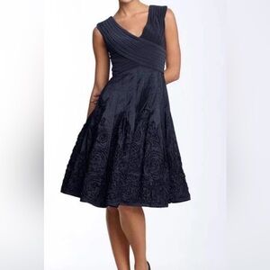 Adrianna Papell Elegant Black Sleeveless Dress Size 18